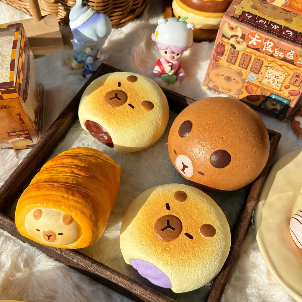 Capybara Bakery Slow Rising Squishy